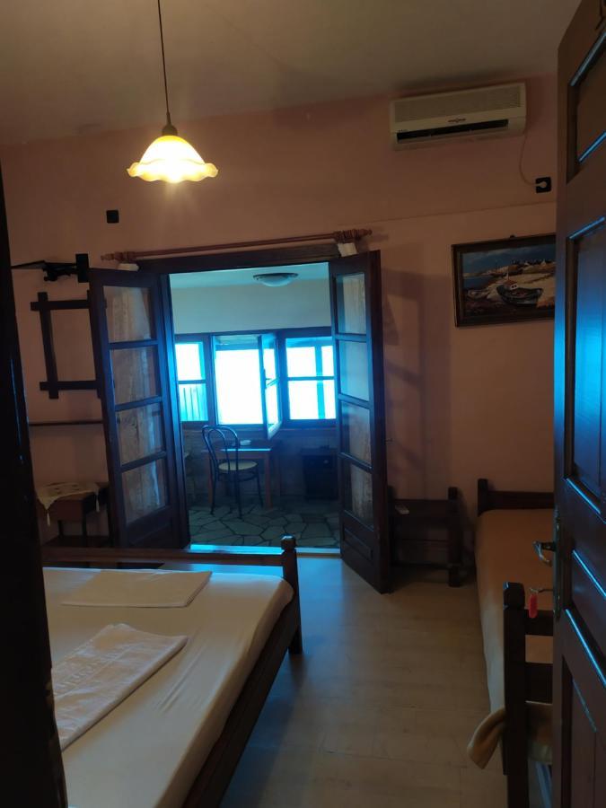 Triple Studio Room With The Most Beatifull View In Mylopotamos Цагарада Экстерьер фото